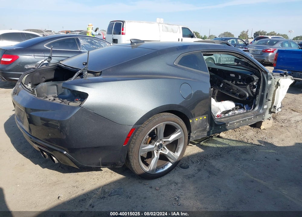 2018 CHEVROLET CAMARO VIN: 1G1FH1R75J0107838