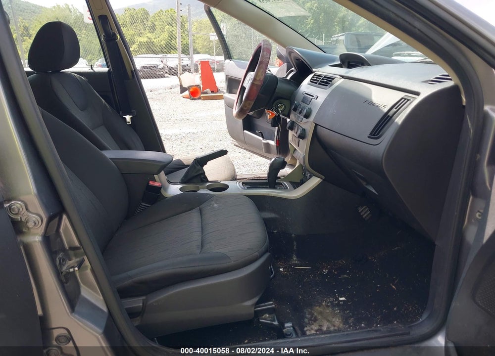 2009 FORD FOCUS SE VIN: 1FAHP35N59W142221