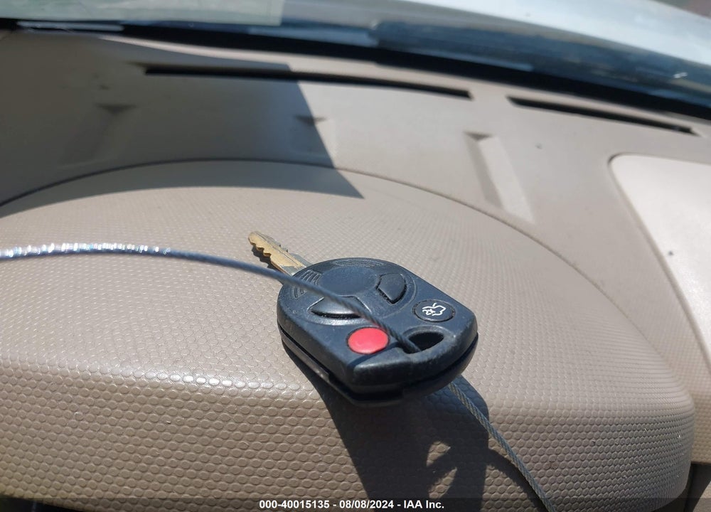 2008 FORD ESCAPE XLT VIN: 1FMCU93108KE78389