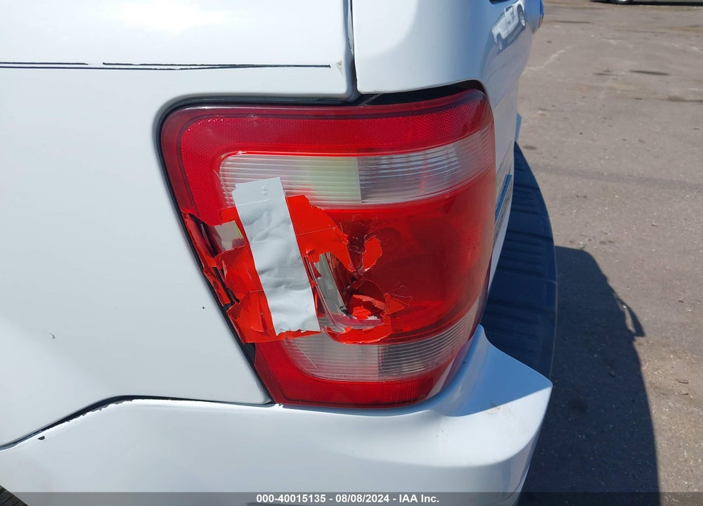 2008 FORD ESCAPE XLT VIN: 1FMCU93108KE78389
