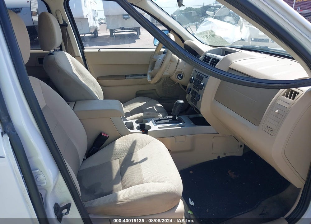 2008 FORD ESCAPE XLT VIN: 1FMCU93108KE78389