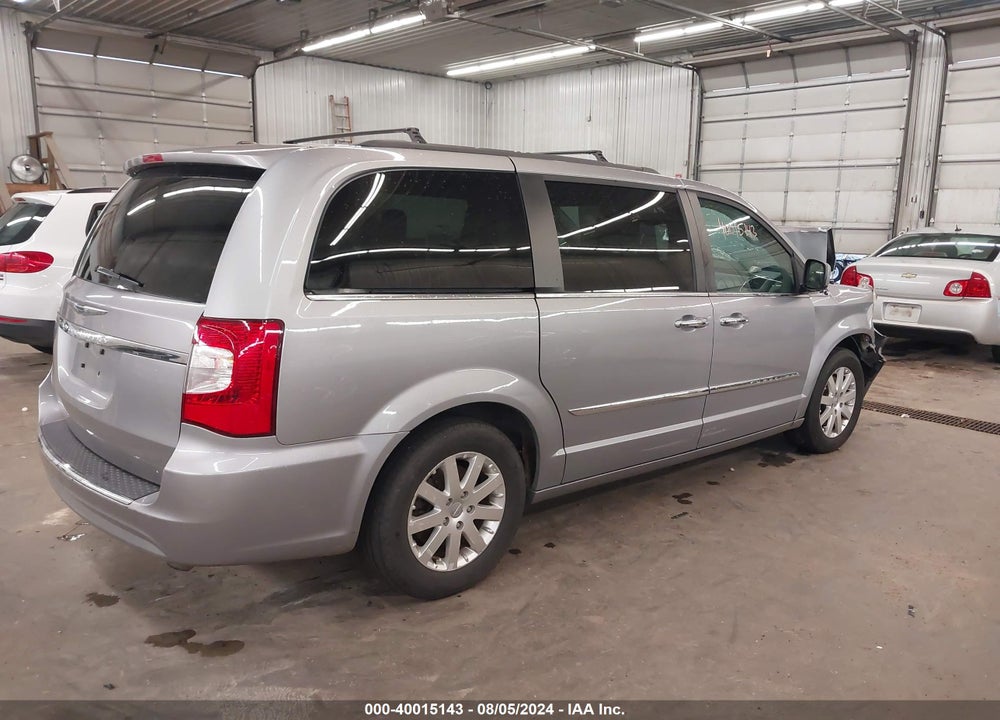 2015 CHRYSLER TOWN & COUNTRY VIN: 2C4RC1BG4FR583234