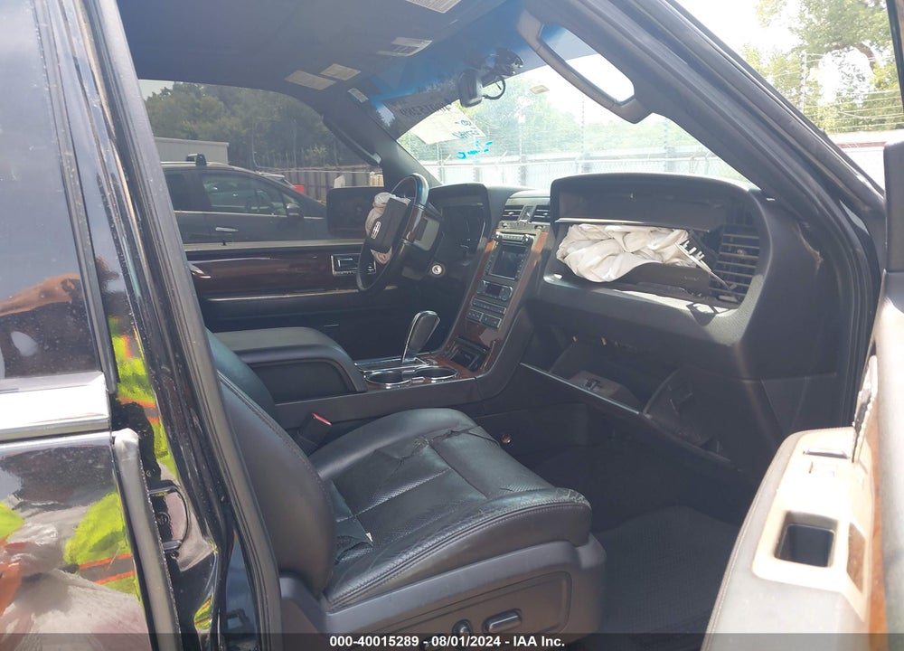 2014 LINCOLN NAVIGATOR VIN: 5LMJJ2H59EEL08963