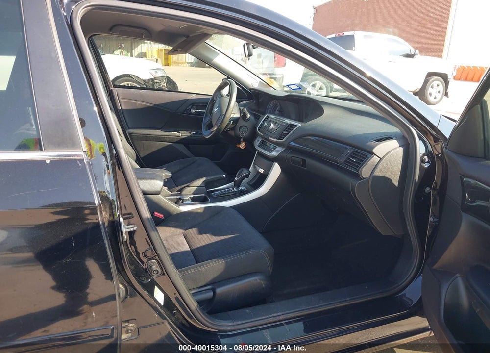 2015 HONDA ACCORD SPORT VIN: 1HGCR2F52FA141514