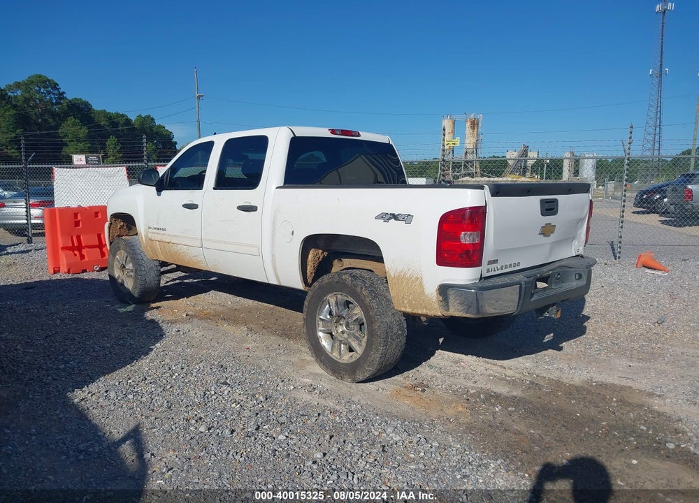 2011 CHEVROLET SILVERADO 1500 VIN: 3GCPKSE34BG246412