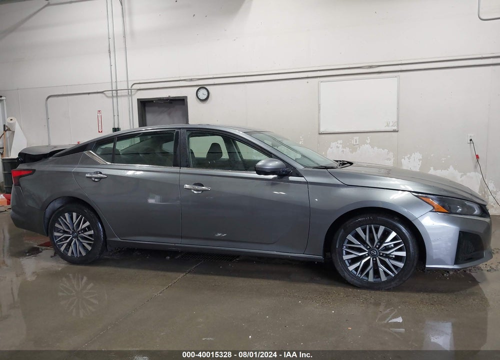 2023 NISSAN ALTIMA SV FWD VIN: 1N4BL4DV9PN376504
