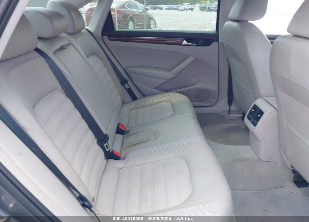 2013 VOLKSWAGEN PASSAT 2.0L TDI SEL PREMIUM VIN: 1VWCN7A34DC010130