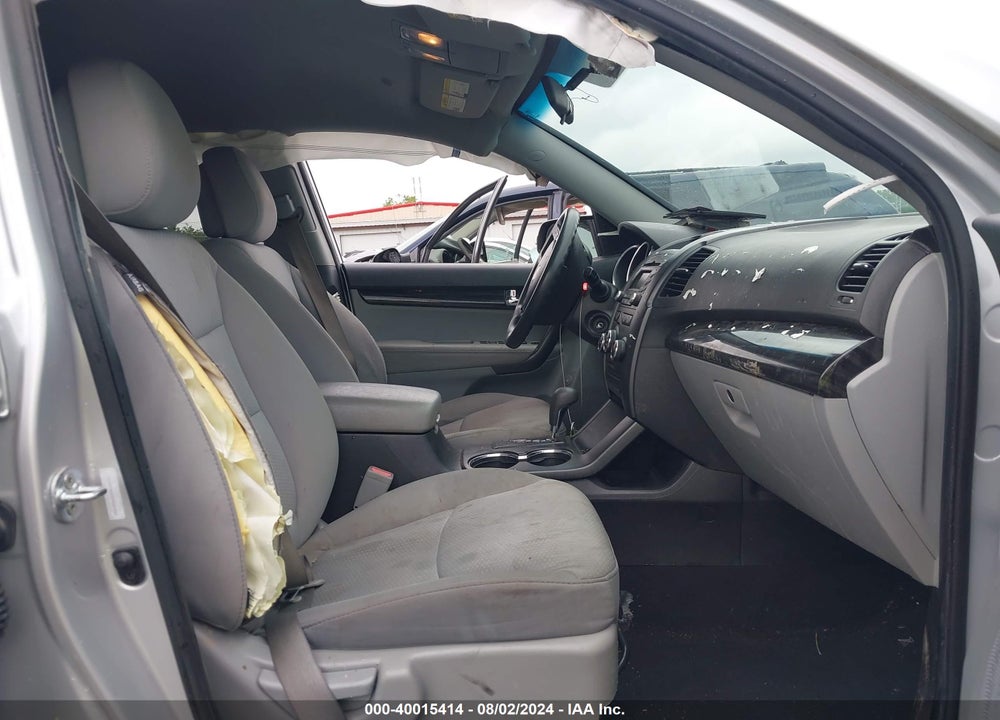 2012 KIA SORENTO LX V6 VIN: 5XYKT4A29CG249581
