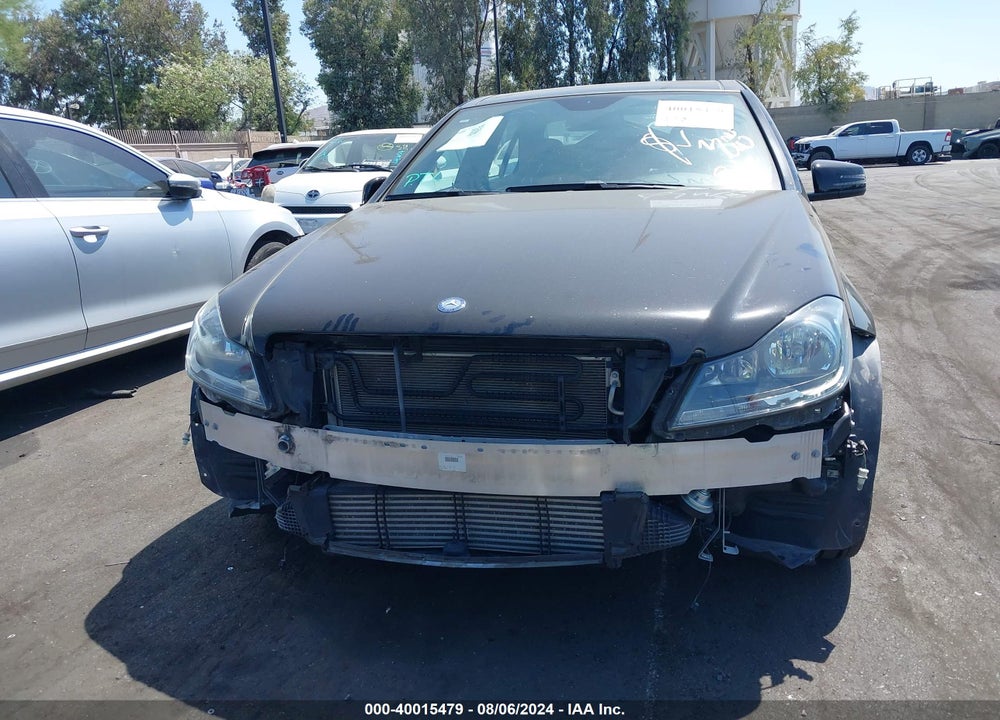 2014 MERCEDES-BENZ C 250 LUXURY/SPORT VIN: WDDGF4HBXEA965191
