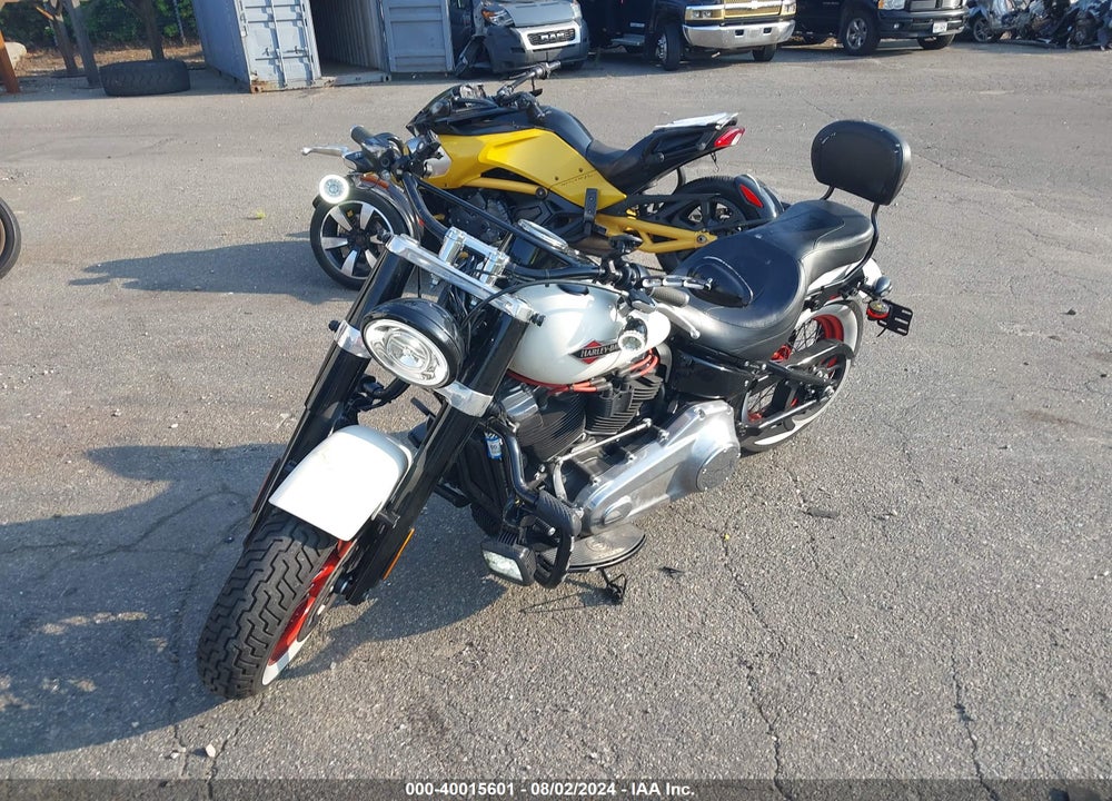 2019 HARLEY-DAVIDSON FLSL VIN: 1HD1YDJ28KB026212