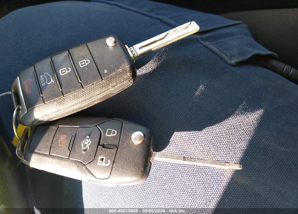 2015 FORD FUSION SE VIN: 3FA6P0HDXFR281901