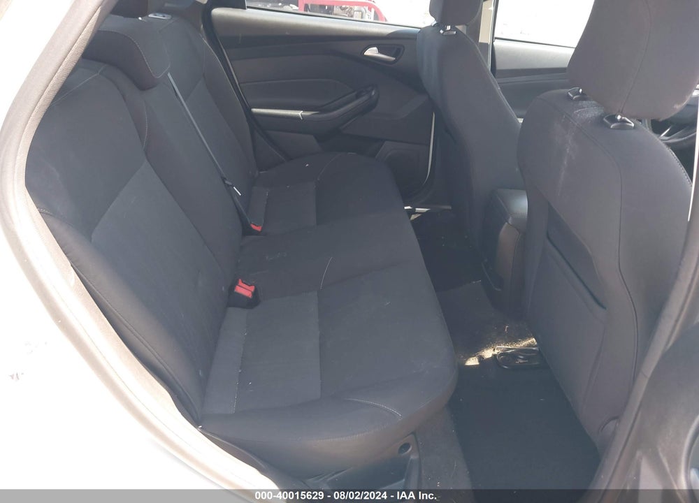 2015 FORD FOCUS SE VIN: 1FADP3F20FL292527