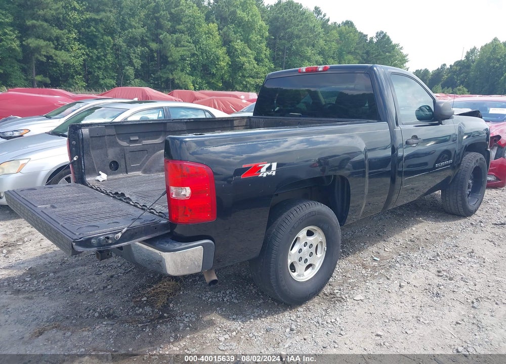2011 CHEVROLET SILVERADO 1500 LT VIN: 1GCNKSE03BZ387212