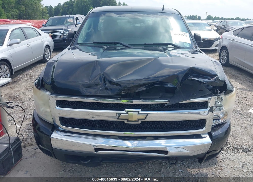 2011 CHEVROLET SILVERADO 1500 LT VIN: 1GCNKSE03BZ387212