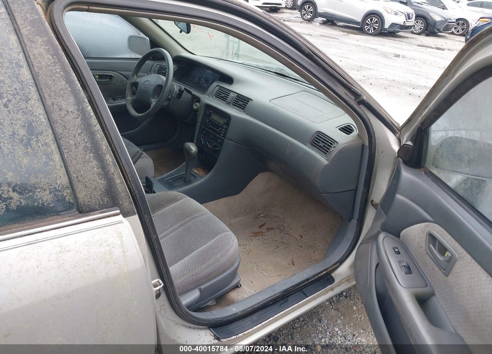 2001 TOYOTA CAMRY LE VIN: 4T1BG22K91U048214