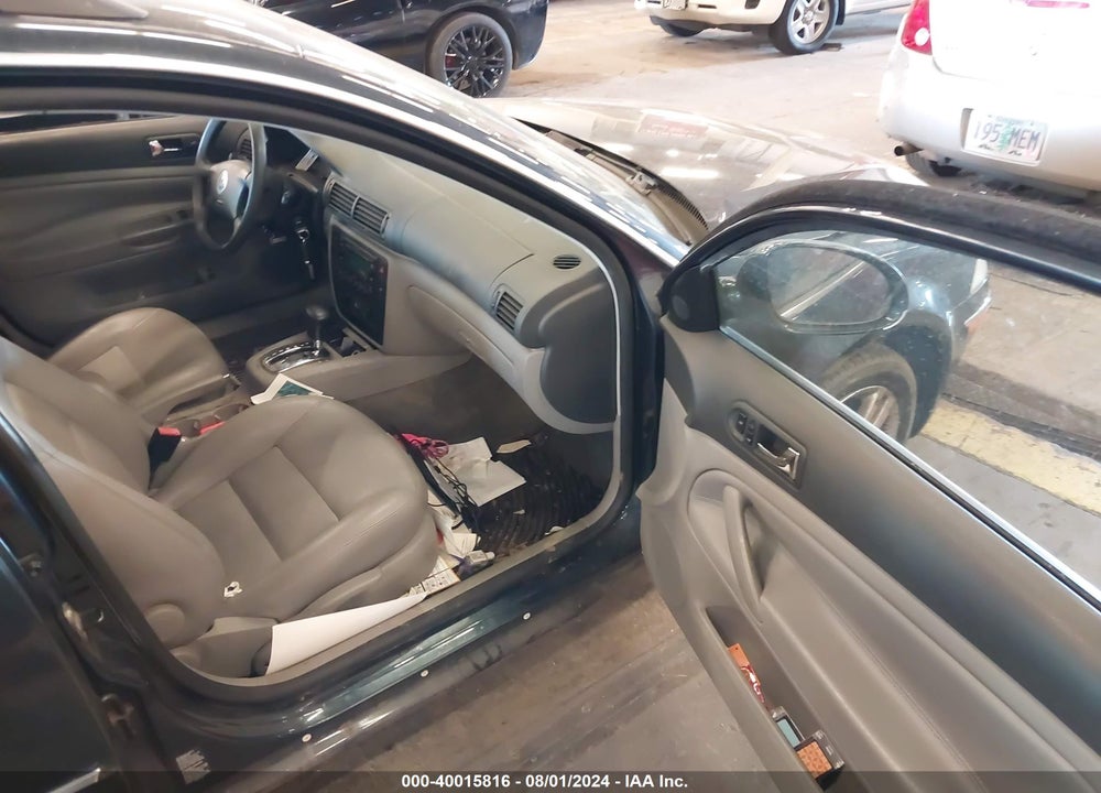 2005 VOLKSWAGEN PASSAT GLS VIN: WVWDD63B45E152539