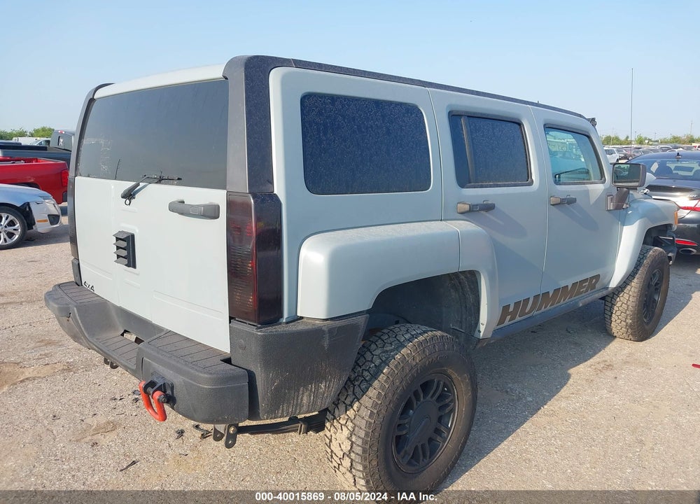 2007 HUMMER H3 SUV VIN: 5GTDN13E178139347