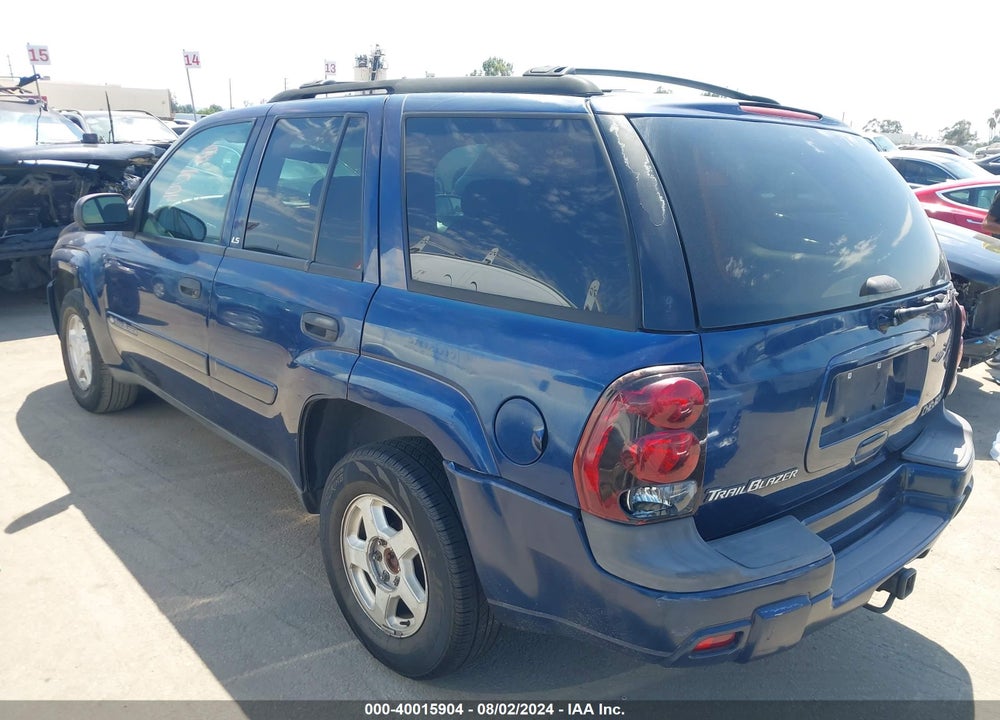 2002 CHEVROLET TRAILBLAZER LS VIN: 1GNDS13S322392579