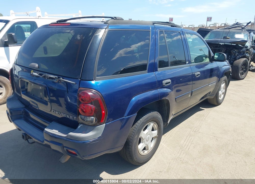 2002 CHEVROLET TRAILBLAZER LS VIN: 1GNDS13S322392579