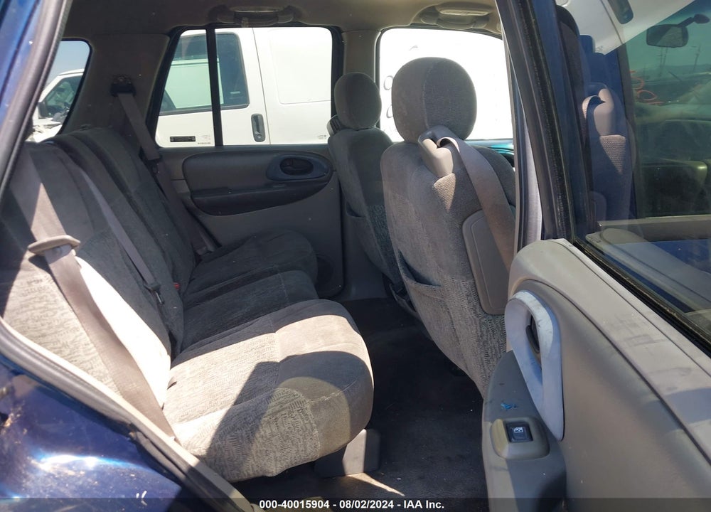 2002 CHEVROLET TRAILBLAZER LS VIN: 1GNDS13S322392579