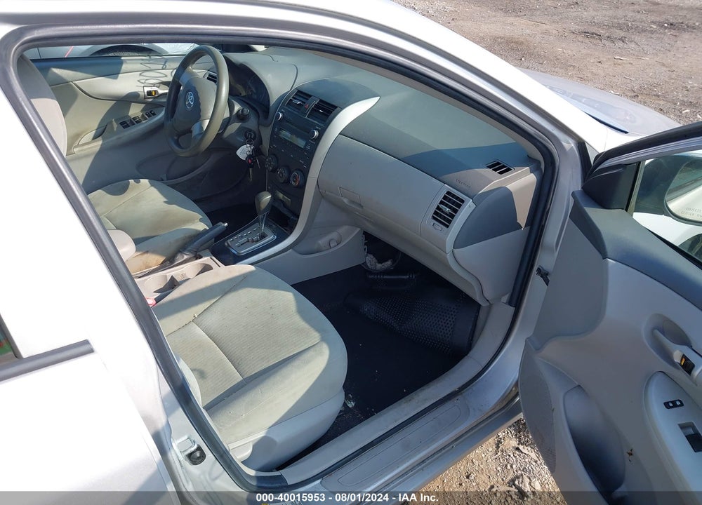 2010 TOYOTA COROLLA LE VIN: 2T1BU4EE1AC310822