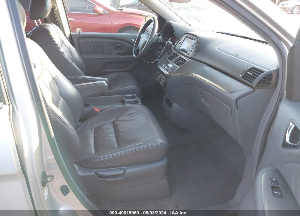 2005 HONDA ODYSSEY TOURING VIN: 5FNRL38855B133324