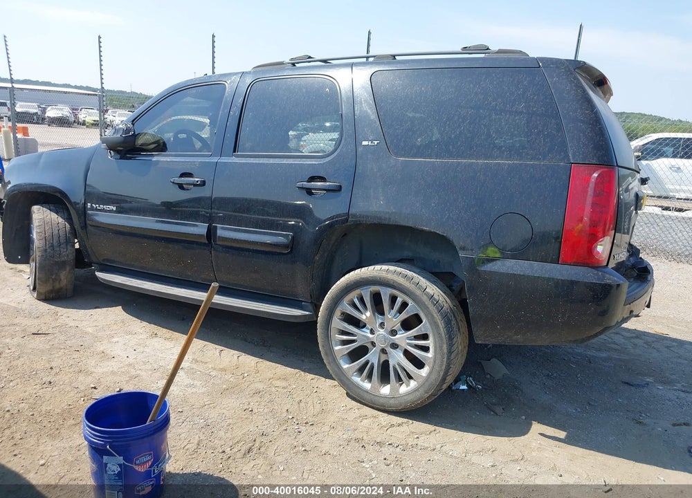 2007 GMC YUKON SLT VIN: 1GKFK13057R131621