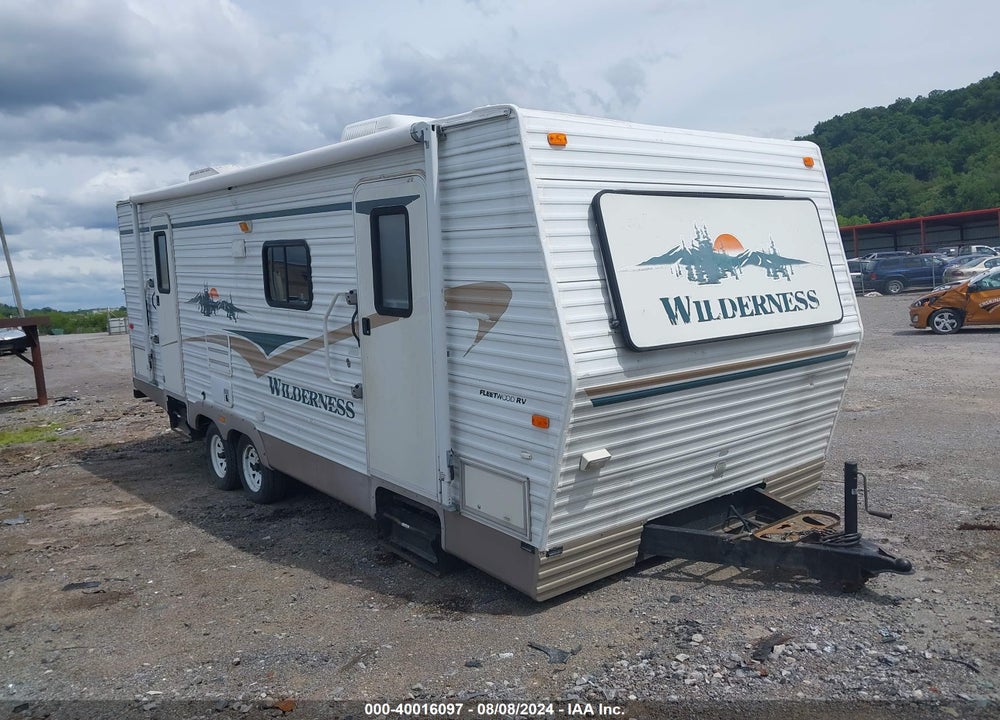 2004 FLEETWOOD WILDERNESS 260FLS VIN: 1ED1F262942811268