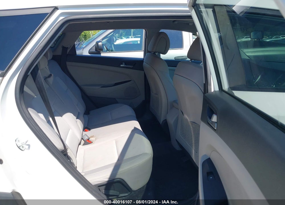 2018 HYUNDAI TUCSON SEL VIN: KM8J33A45JU627510