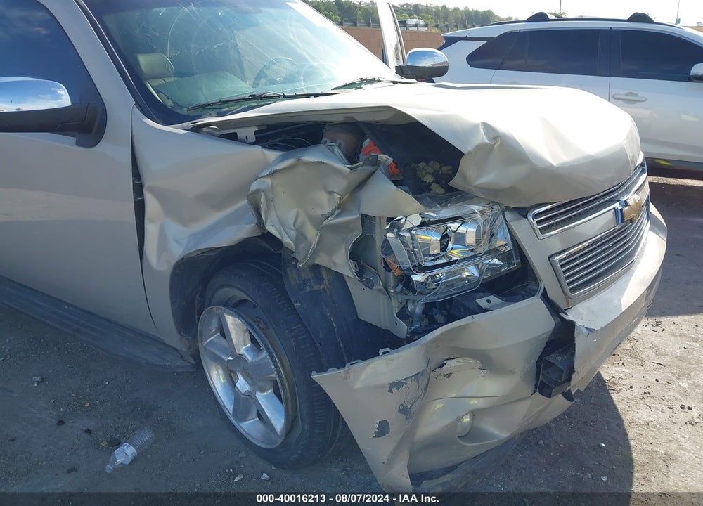2008 CHEVROLET TAHOE LTZ VIN: 1GNFC130X8R188334