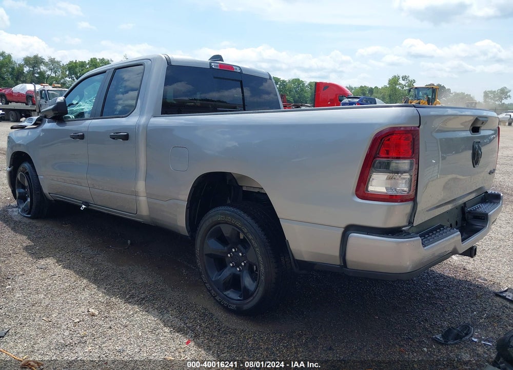 2024 RAM 1500 TRADESMAN QUAD CAB 4X4 6'4 BOX VIN: 1C6RRFCGXRN133624
