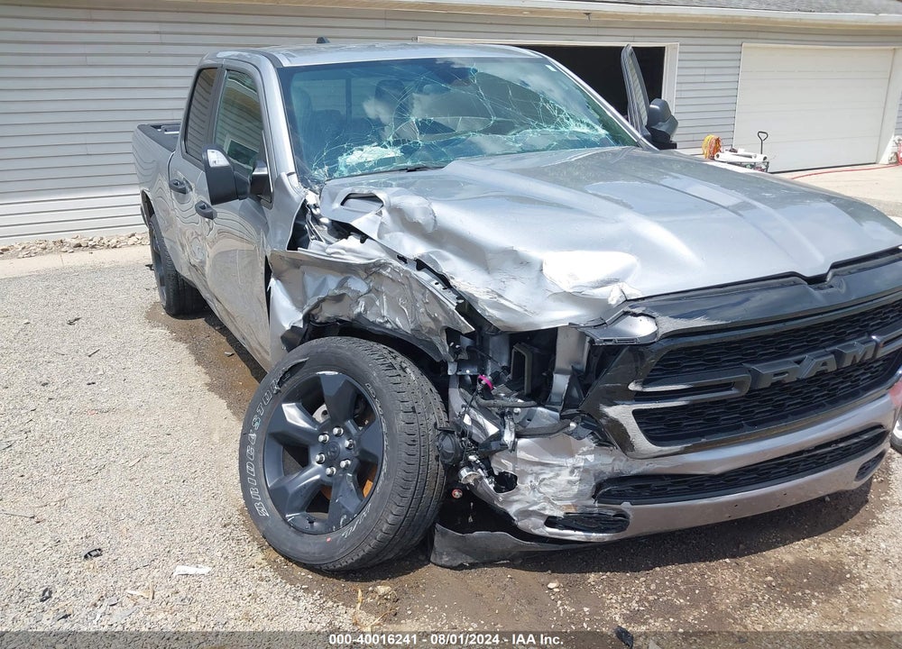 2024 RAM 1500 TRADESMAN QUAD CAB 4X4 6'4 BOX VIN: 1C6RRFCGXRN133624