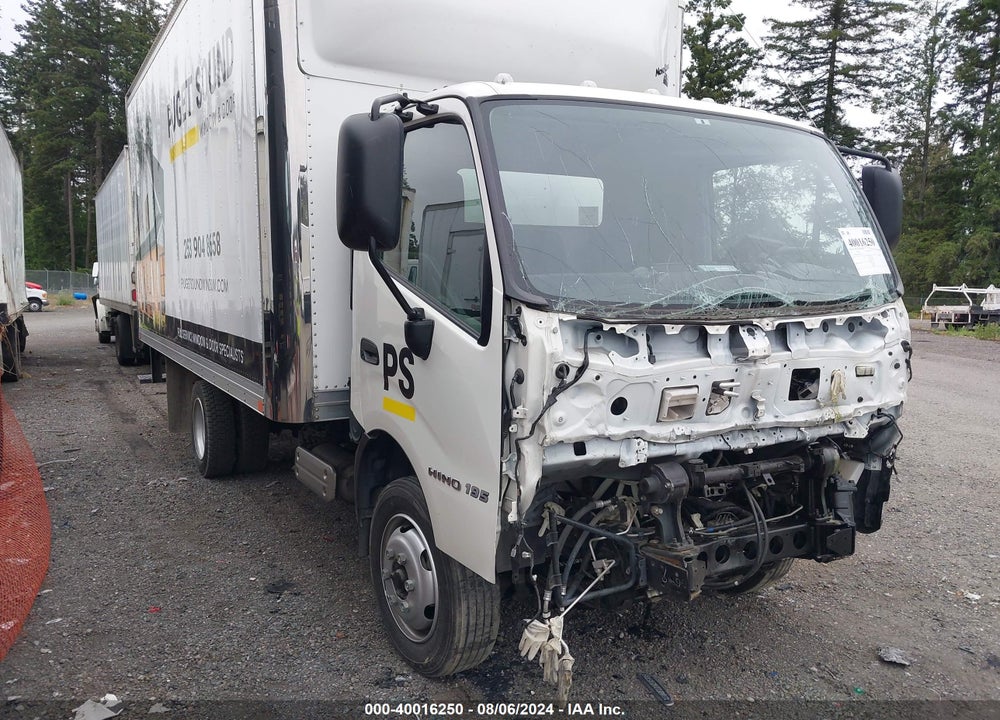 2017 HINO XJC720/XFC720 VIN: JHHRDM2H8HK004218
