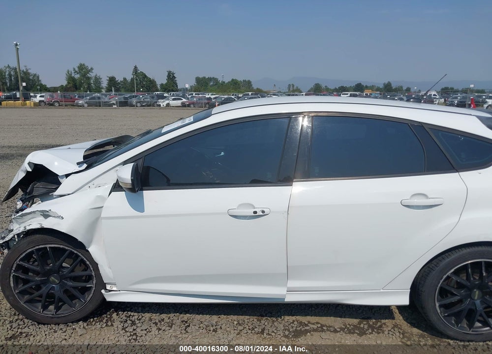 2014 FORD FOCUS ST VIN: 1FADP3L91EL164040