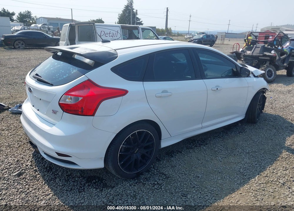 2014 FORD FOCUS ST VIN: 1FADP3L91EL164040