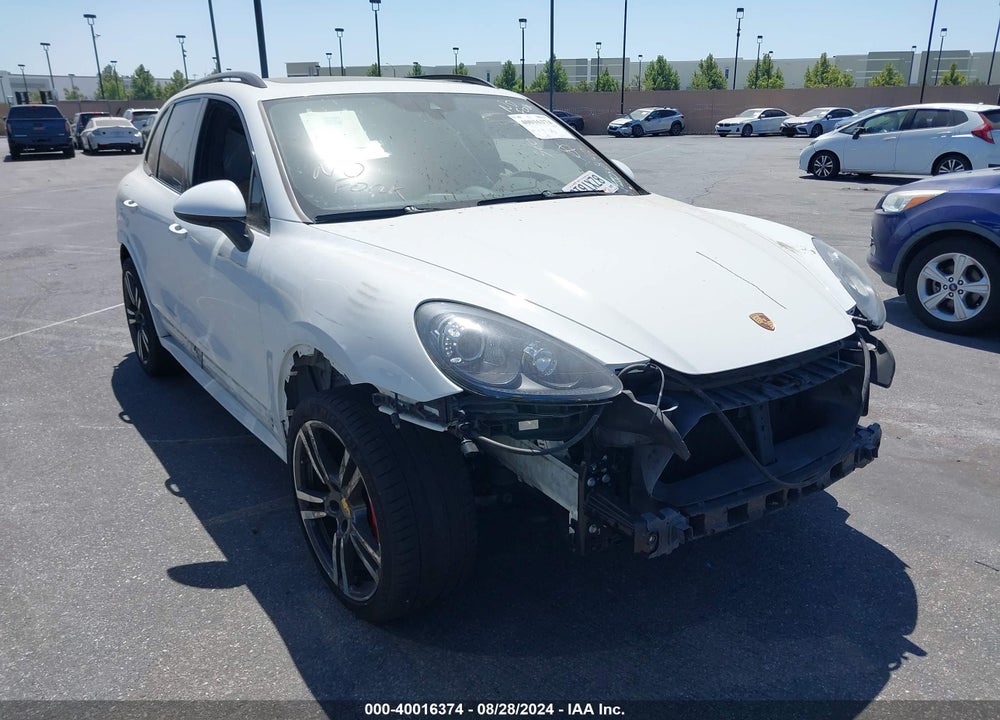2014 PORSCHE CAYENNE GTS VIN: WP1AD2A28ELA76817