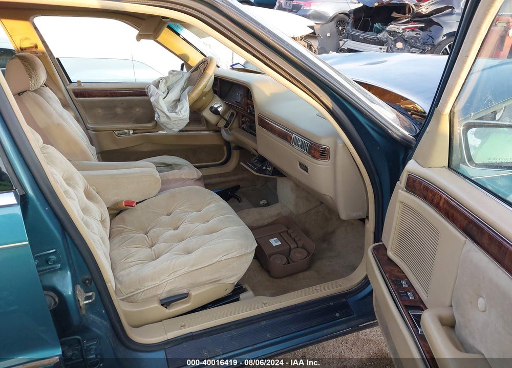 1993 CHRYSLER NEW YORKER FIFTH AVENUE VIN: 1C3XV66L7PD111446
