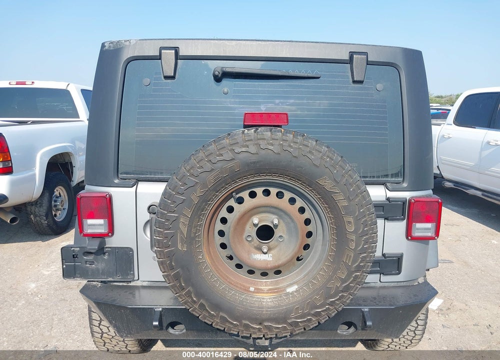 2016 JEEP WRANGLER UNLIMITED SPORT VIN: 1C4BJWDG6GL252120