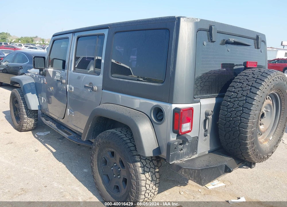 2016 JEEP WRANGLER UNLIMITED SPORT VIN: 1C4BJWDG6GL252120