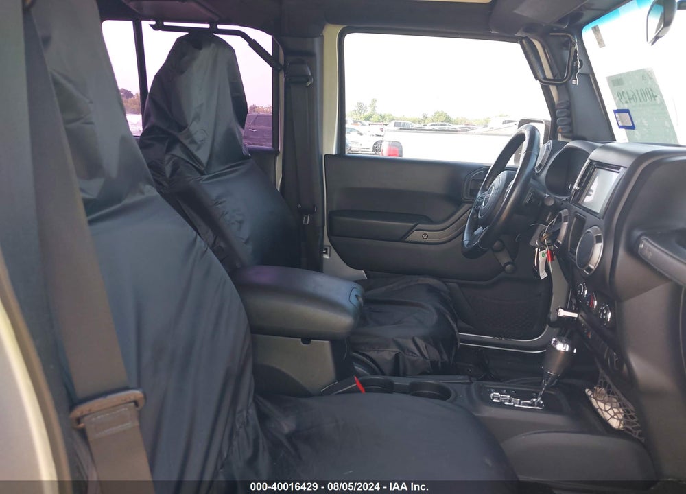 2016 JEEP WRANGLER UNLIMITED SPORT VIN: 1C4BJWDG6GL252120