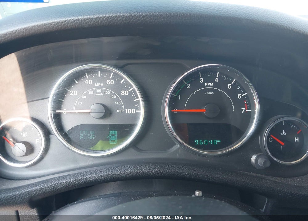 2016 JEEP WRANGLER UNLIMITED SPORT VIN: 1C4BJWDG6GL252120