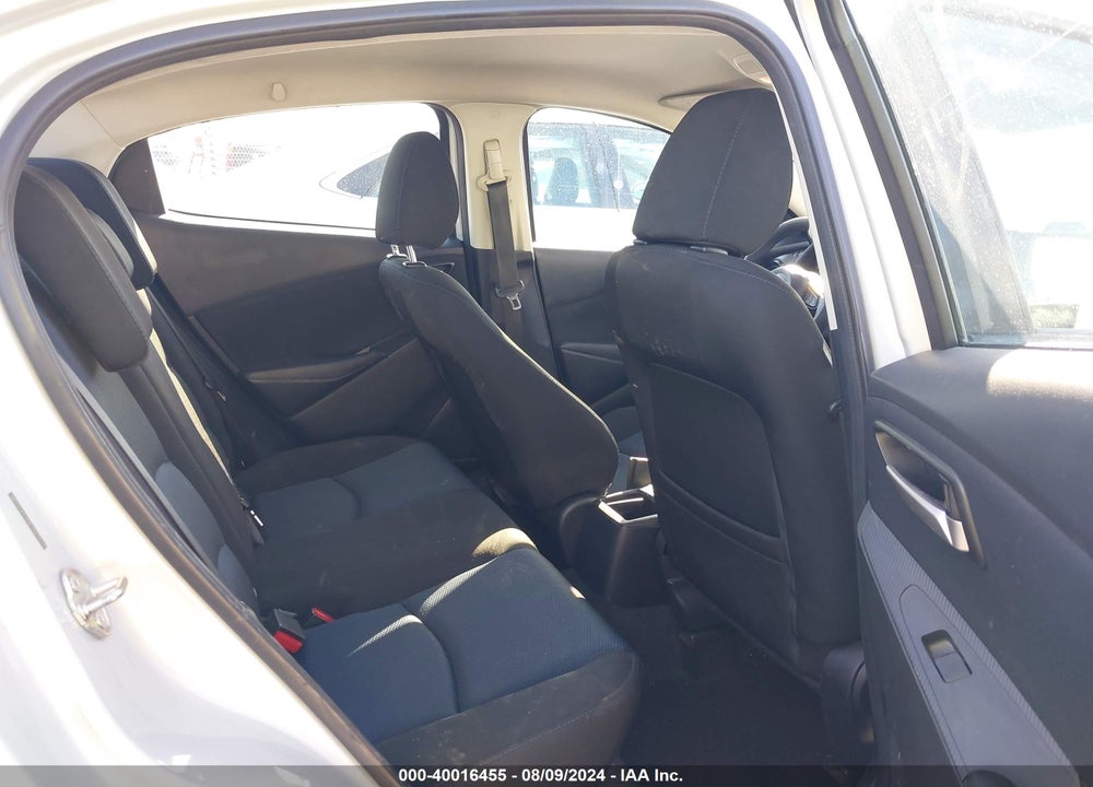 2019 TOYOTA YARIS L VIN: 3MYDLBYV0KY507558