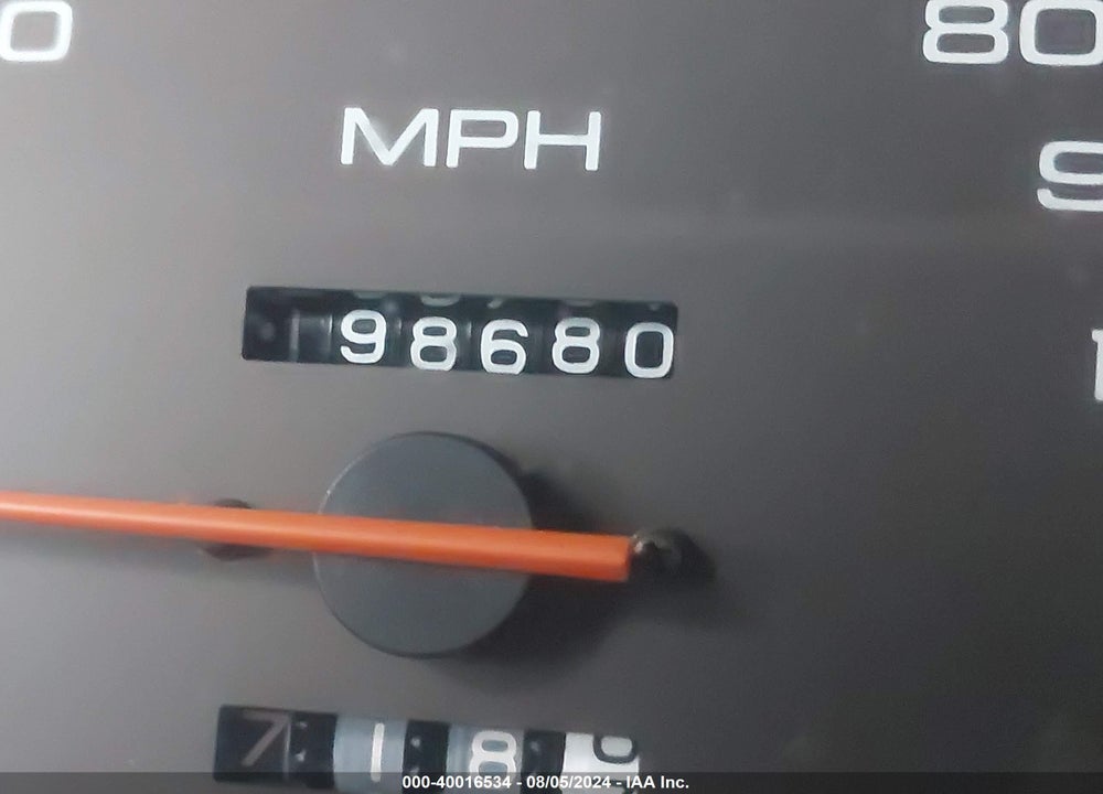 1993 ISUZU CONVENTIONAL SPACE CAB VIN: JAACL16E6P7204727
