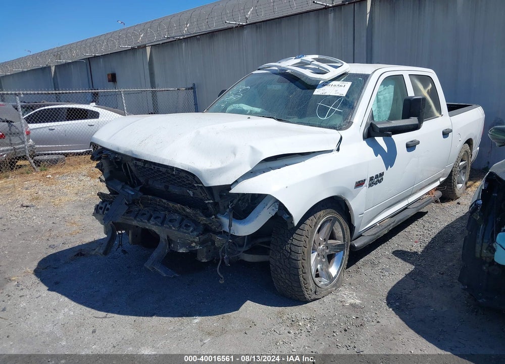 2016 RAM 1500 EXPRESS VIN: 3C6RR6KT8GG326097