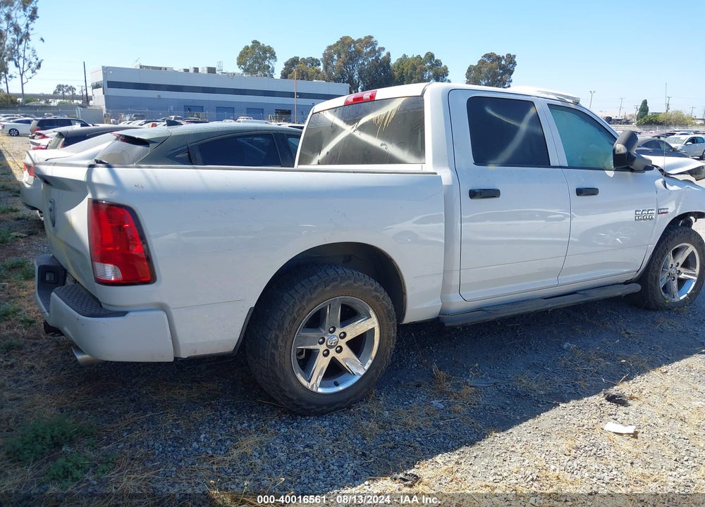 2016 RAM 1500 EXPRESS VIN: 3C6RR6KT8GG326097