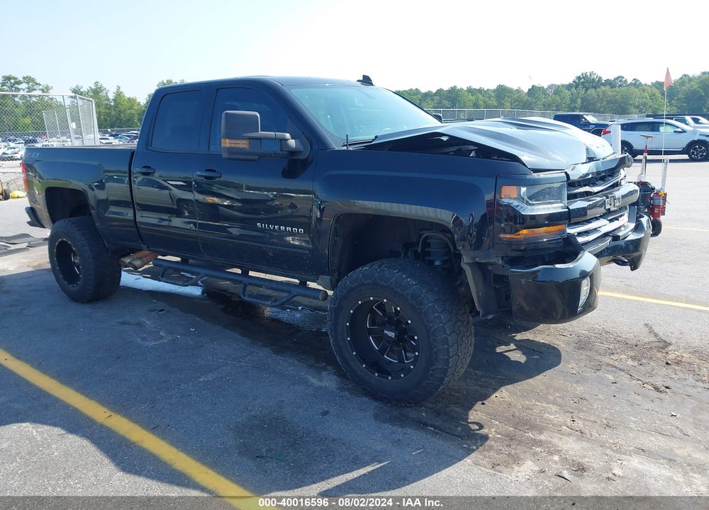2018 CHEVROLET SILVERADO 1500 2LT VIN: 1GCVKREC8JZ122223