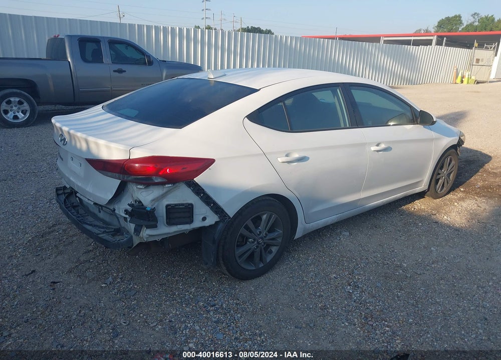 2018 HYUNDAI ELANTRA SEL VIN: 5NPD84LF3JH258843