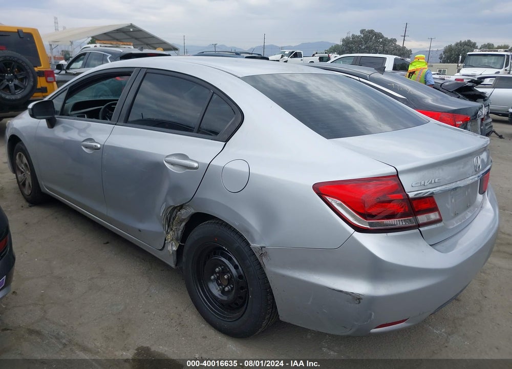 2015 HONDA CIVIC LX VIN: 2HGFB2F52FH518569