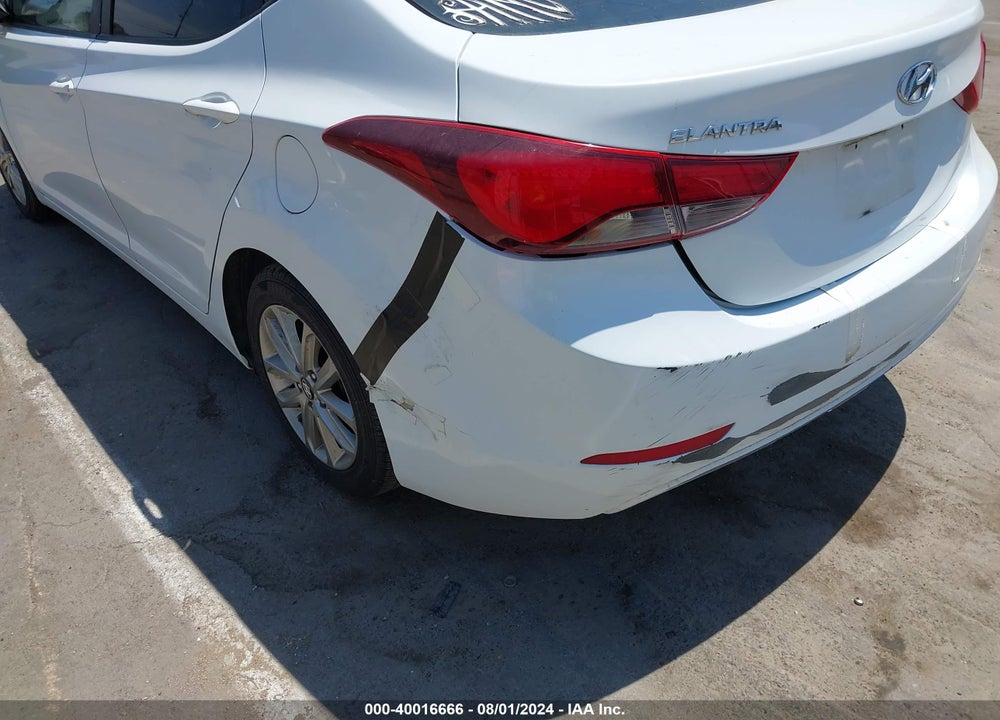2015 HYUNDAI ELANTRA SE VIN: 5NPDH4AE8FH590925