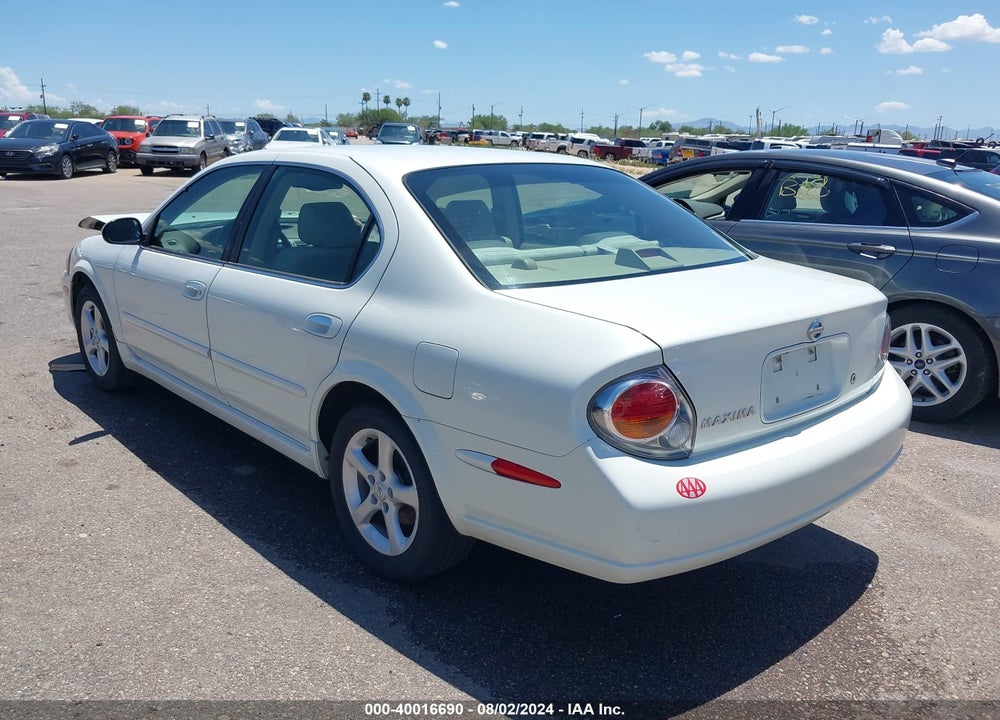 2002 NISSAN MAXIMA GXE VIN: JN1DA31D52T453472